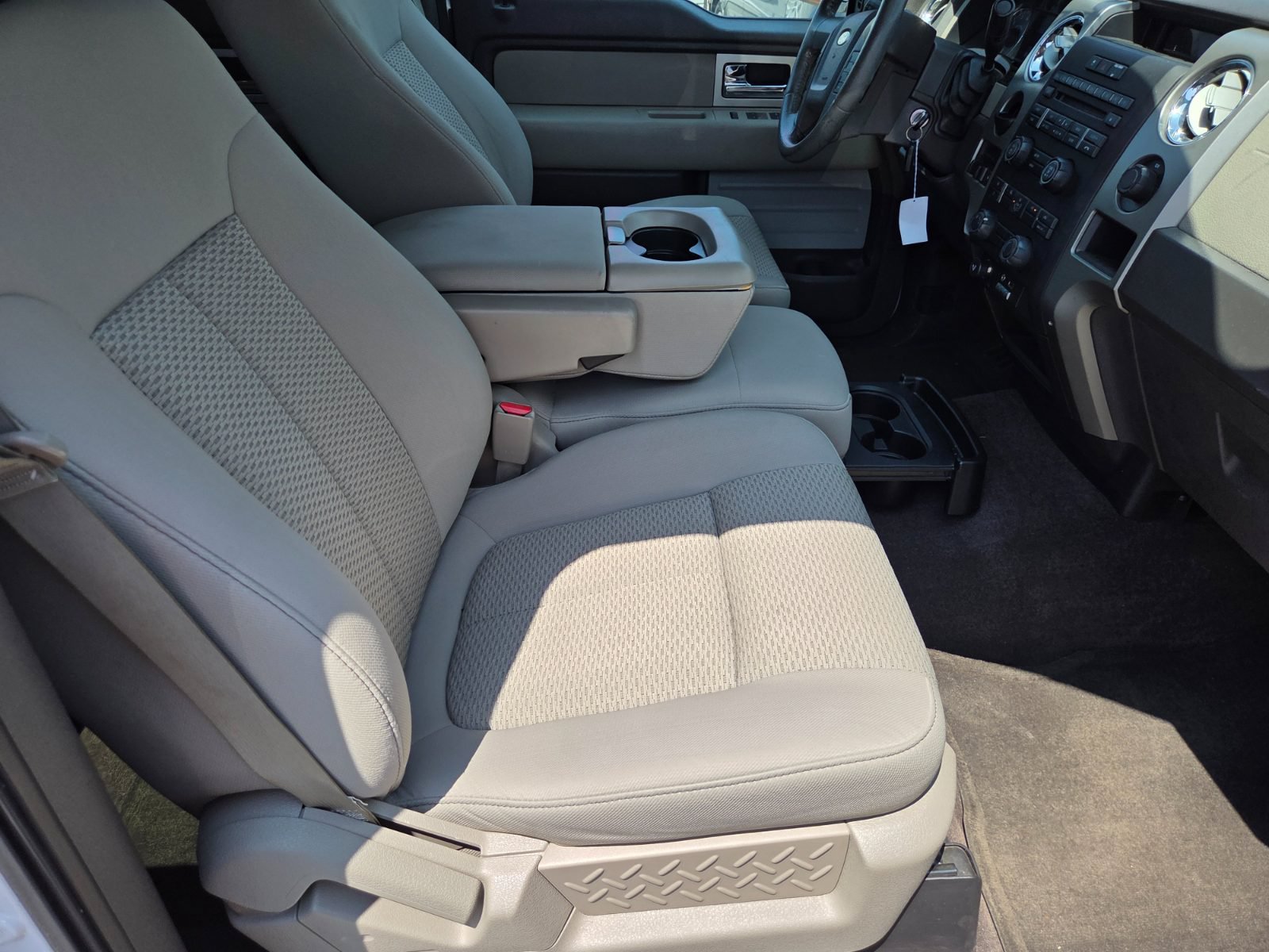 Used 2010 Ford F150 XLT RWD image 13