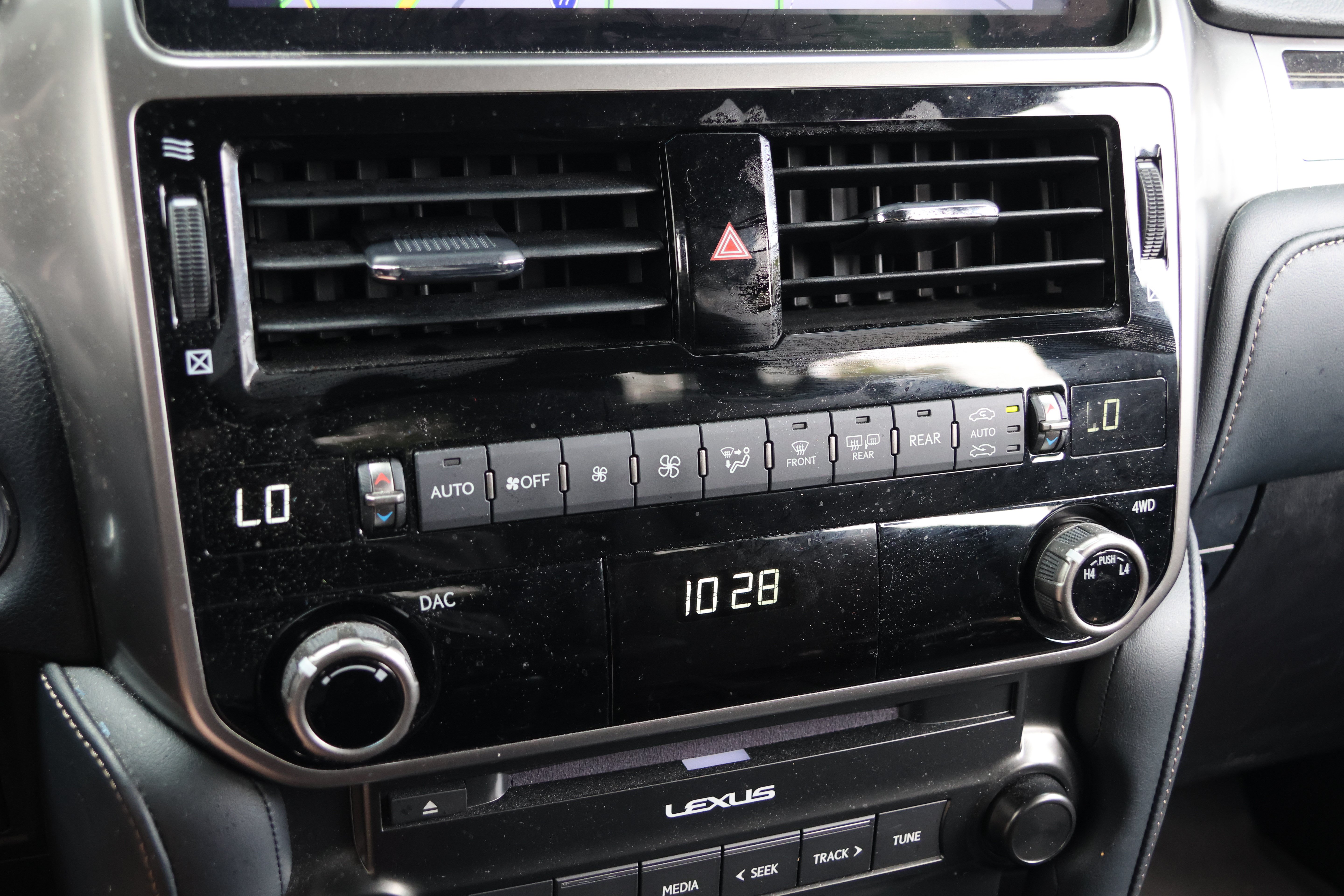 Certified 2023 Lexus GX 460 Premium AWD/4WD image 27