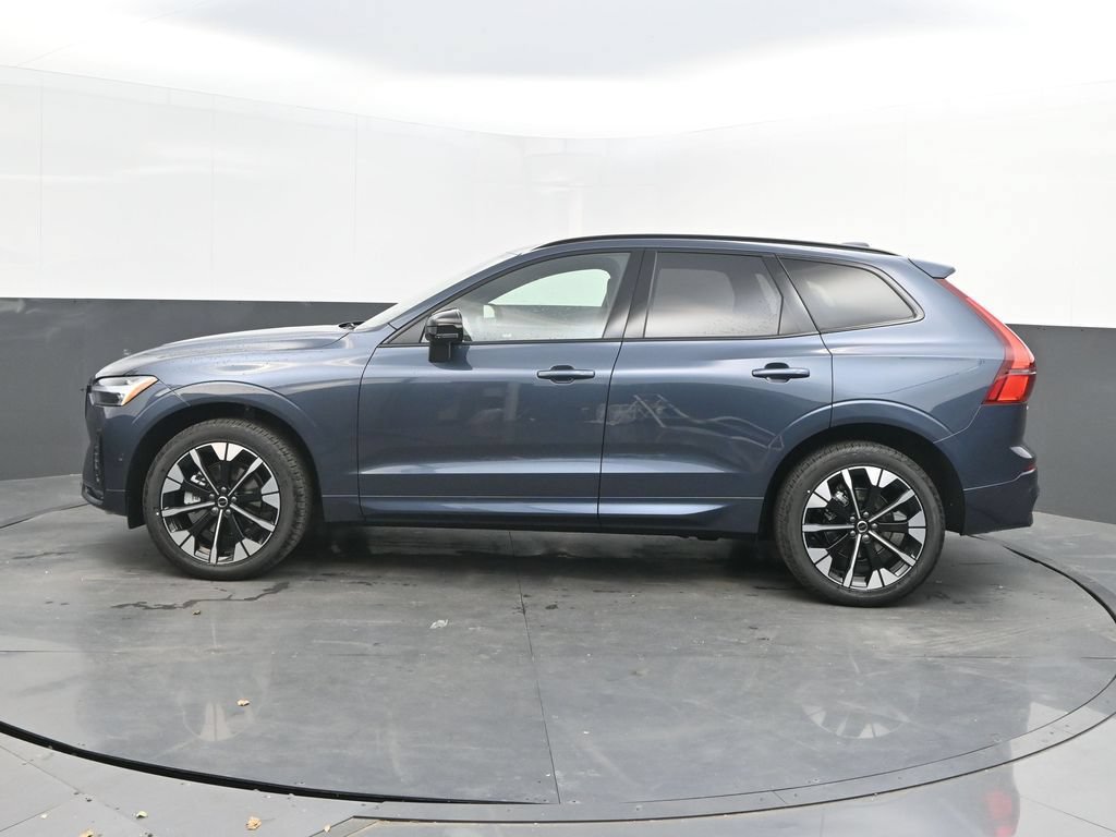 New 2026 Volvo XC60 B5 Plus w/ Protection Package Premier AWD/4WD image 2