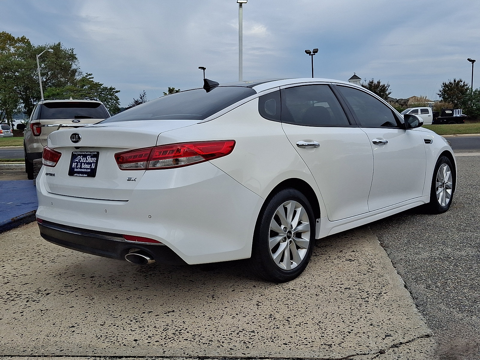 Used 2017 Kia Optima EX w/ Premium Package FWD image 6