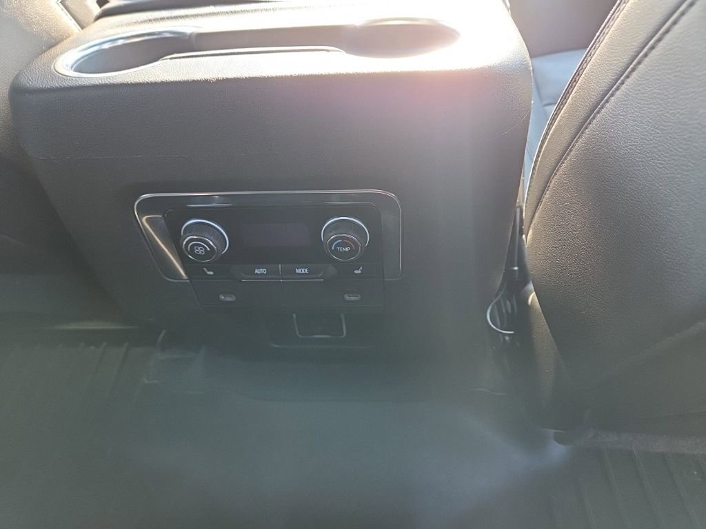 Used 2022 Chevrolet Tahoe RST w/ Sport Performance Package image 28