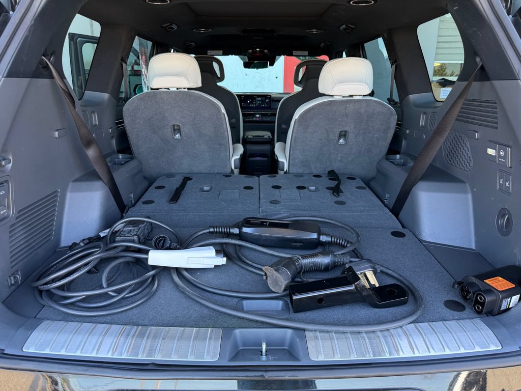 Certified 2024 Kia EV9 GT-Line AWD/4WD image 11