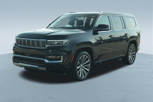 Used 2023 Jeep Grand Wagoneer Series II AWD/4WD image 3