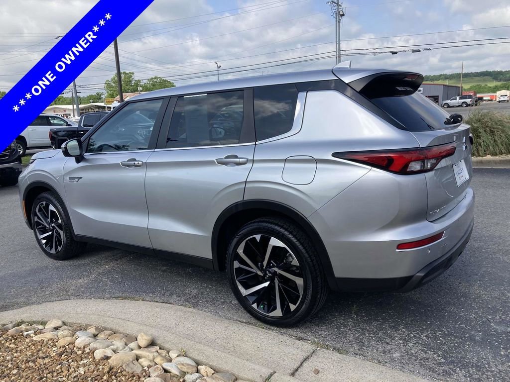 Used 2023 Mitsubishi Outlander SE image 6