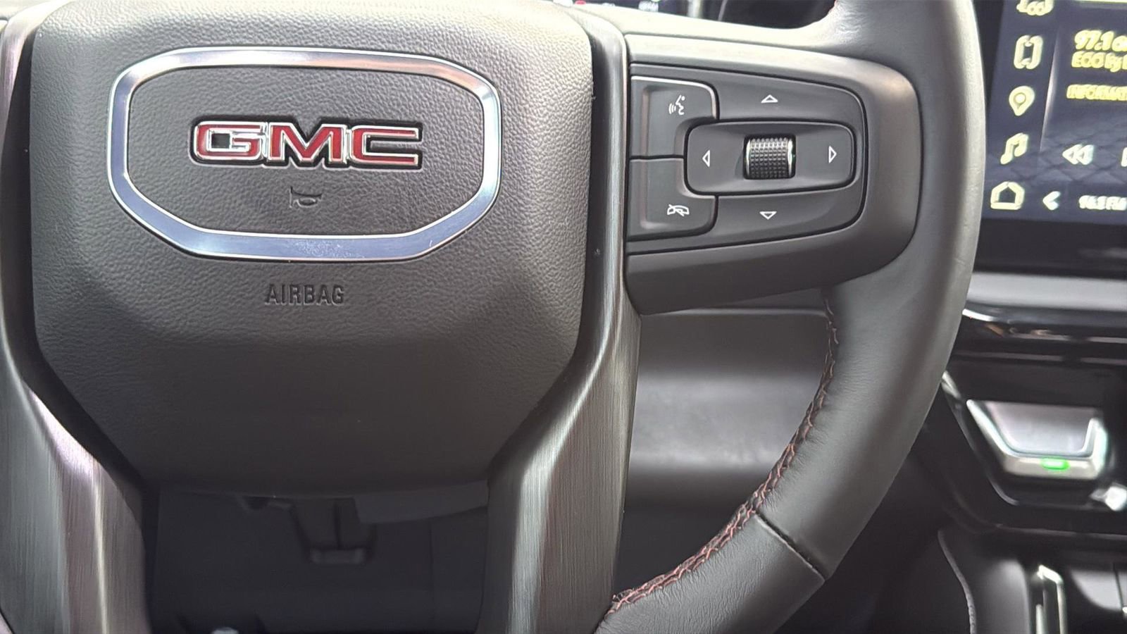 Used 2025 GMC Sierra 2500 AT4X image 16