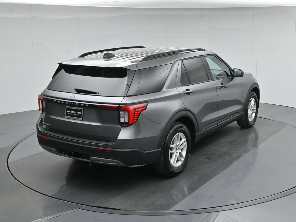 New 2026 Ford Explorer Active w/ Active Comfort Package RWD image 36