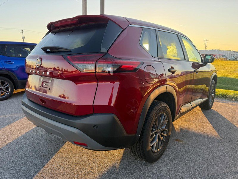 Used 2023 Nissan Rogue S image 4
