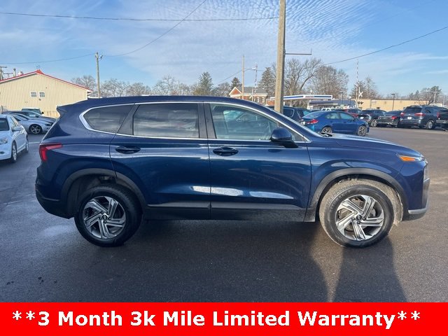 Used 2021 Hyundai Santa Fe SE image 2