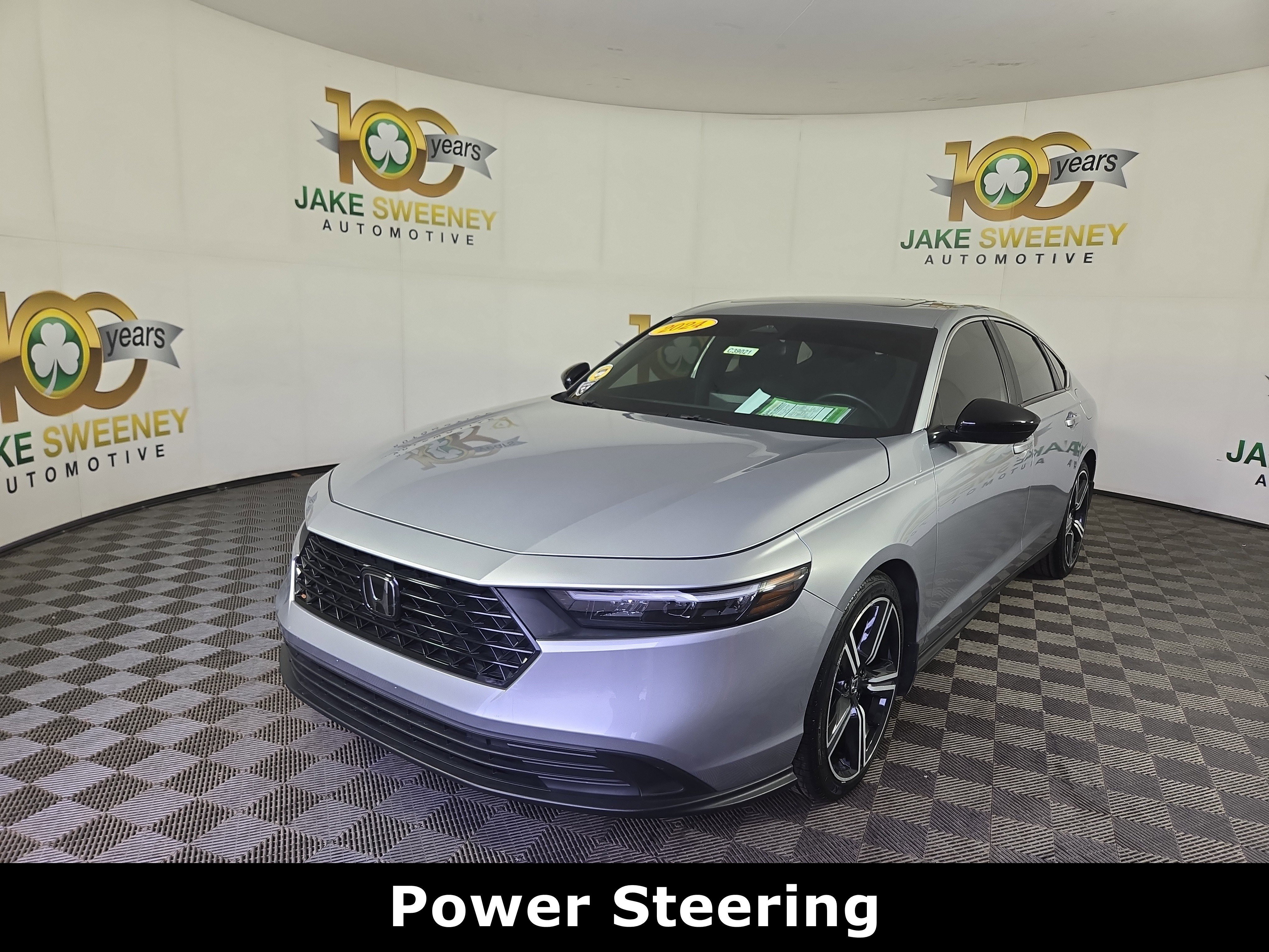 Used 2024 Honda Accord Sport image 4