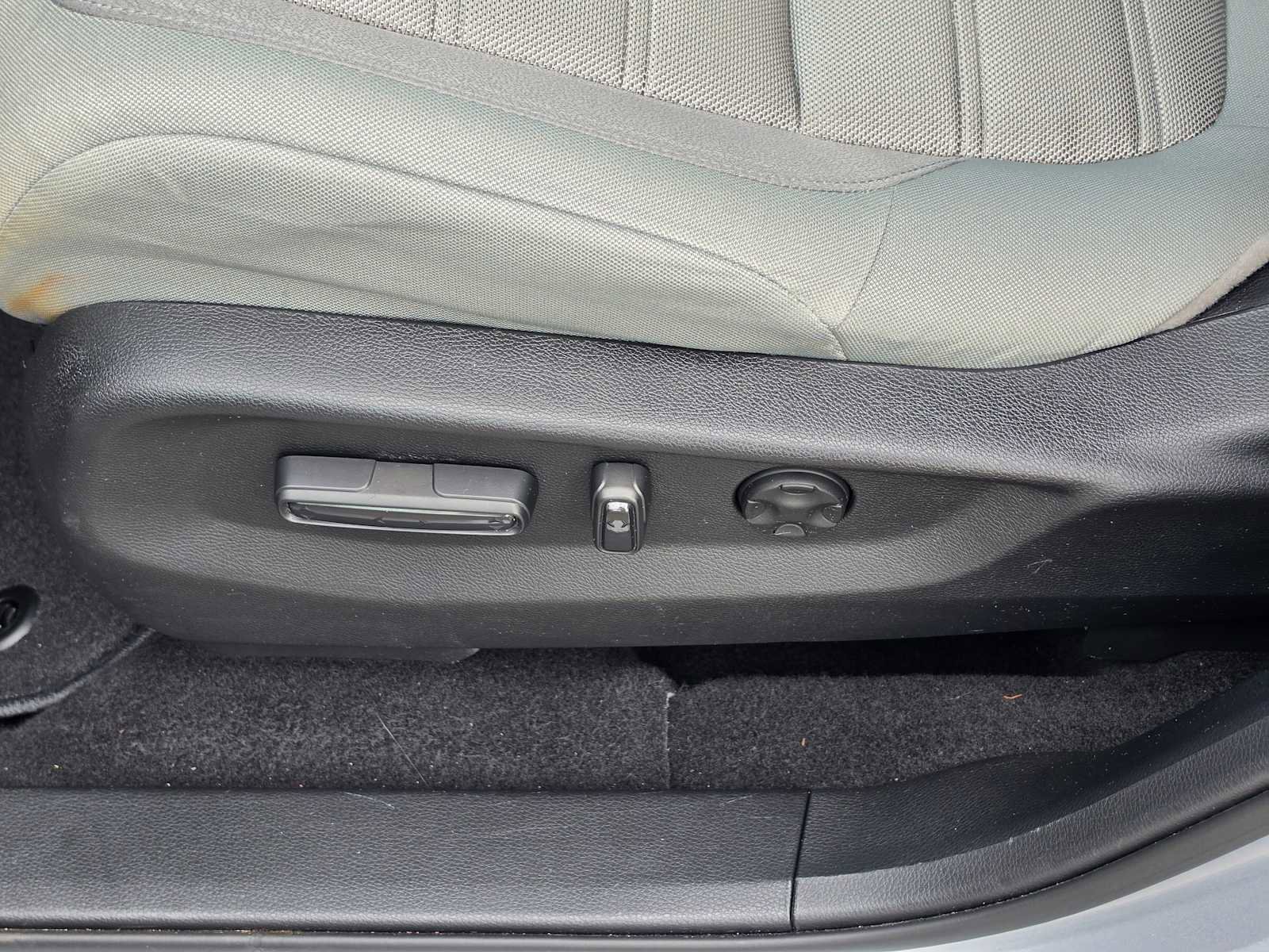 Used 2019 Honda CR-V EX image 24