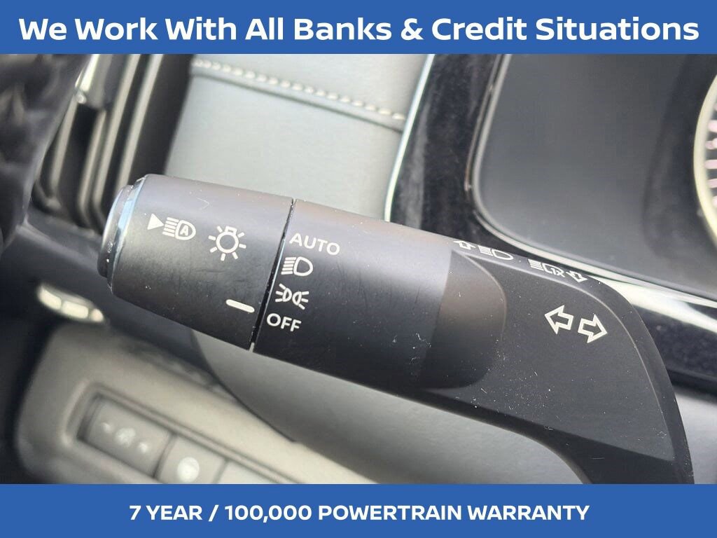 Certified 2025 Nissan Pathfinder SV image 23