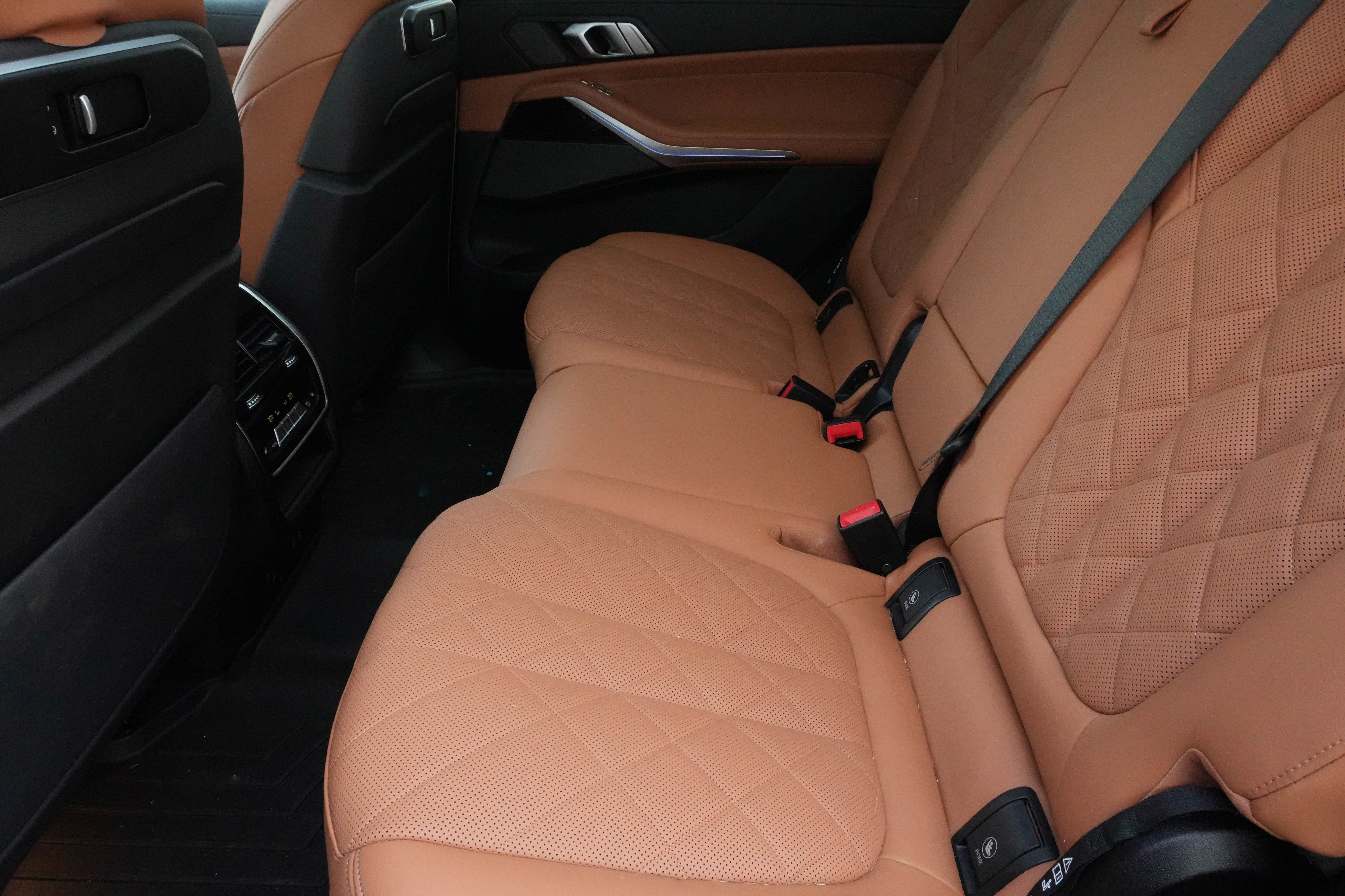 Certified 2025 BMW X7 xDrive40i image 37