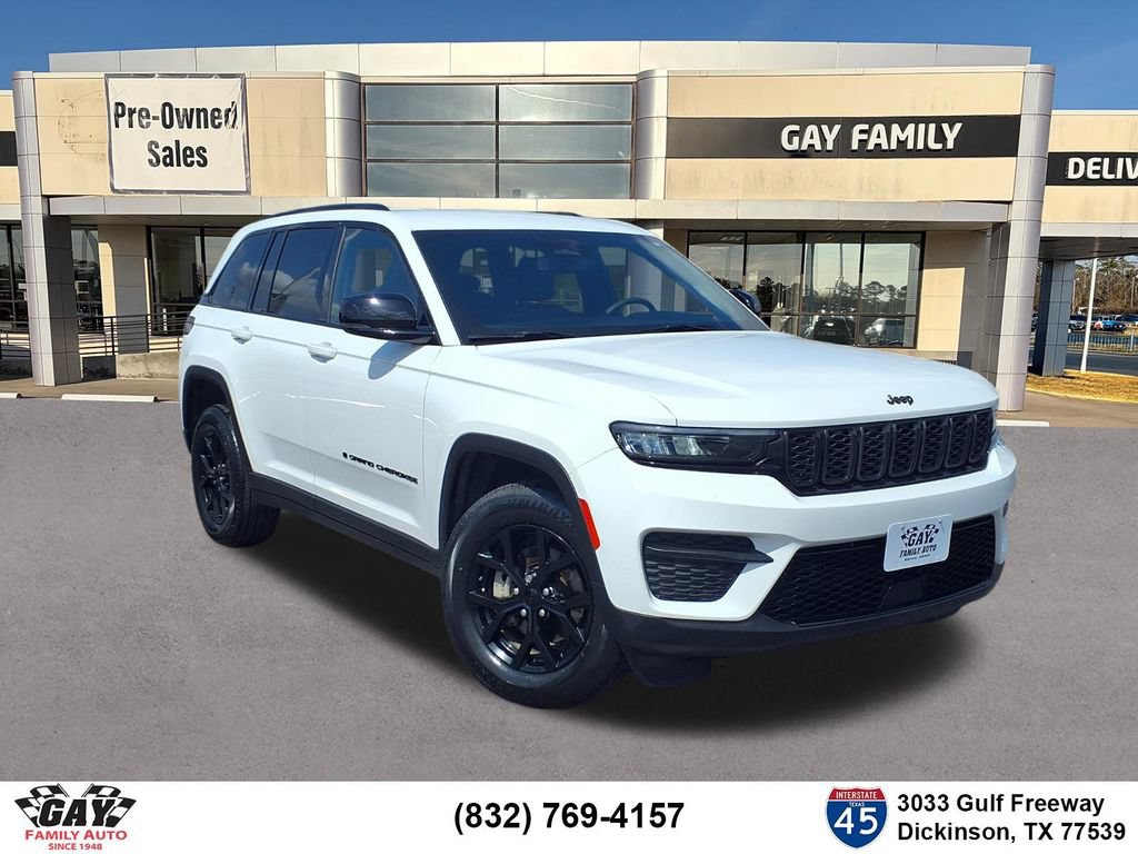 Used 2024 Jeep Grand Cherokee Altitude RWD image 1