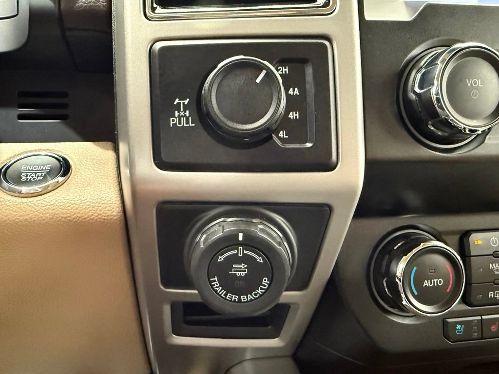 Used 2020 Ford F150 Lariat w/ Trailer Tow Package AWD/4WD image 40