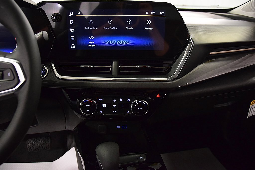 New 2025 Chevrolet Trax ACTIV image 23