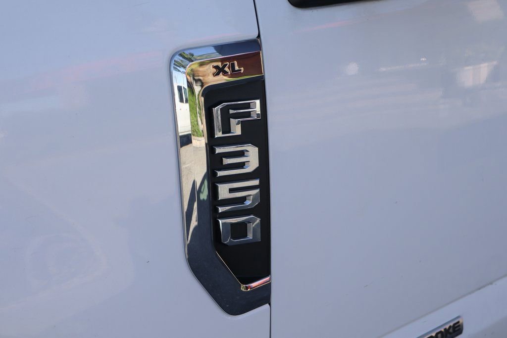 Used 2017 Ford F350 XL w/ Power Equipment Group image 49