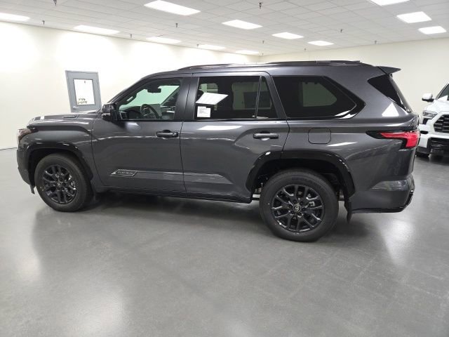 New 2026 Toyota Sequoia Platinum AWD/4WD image 3