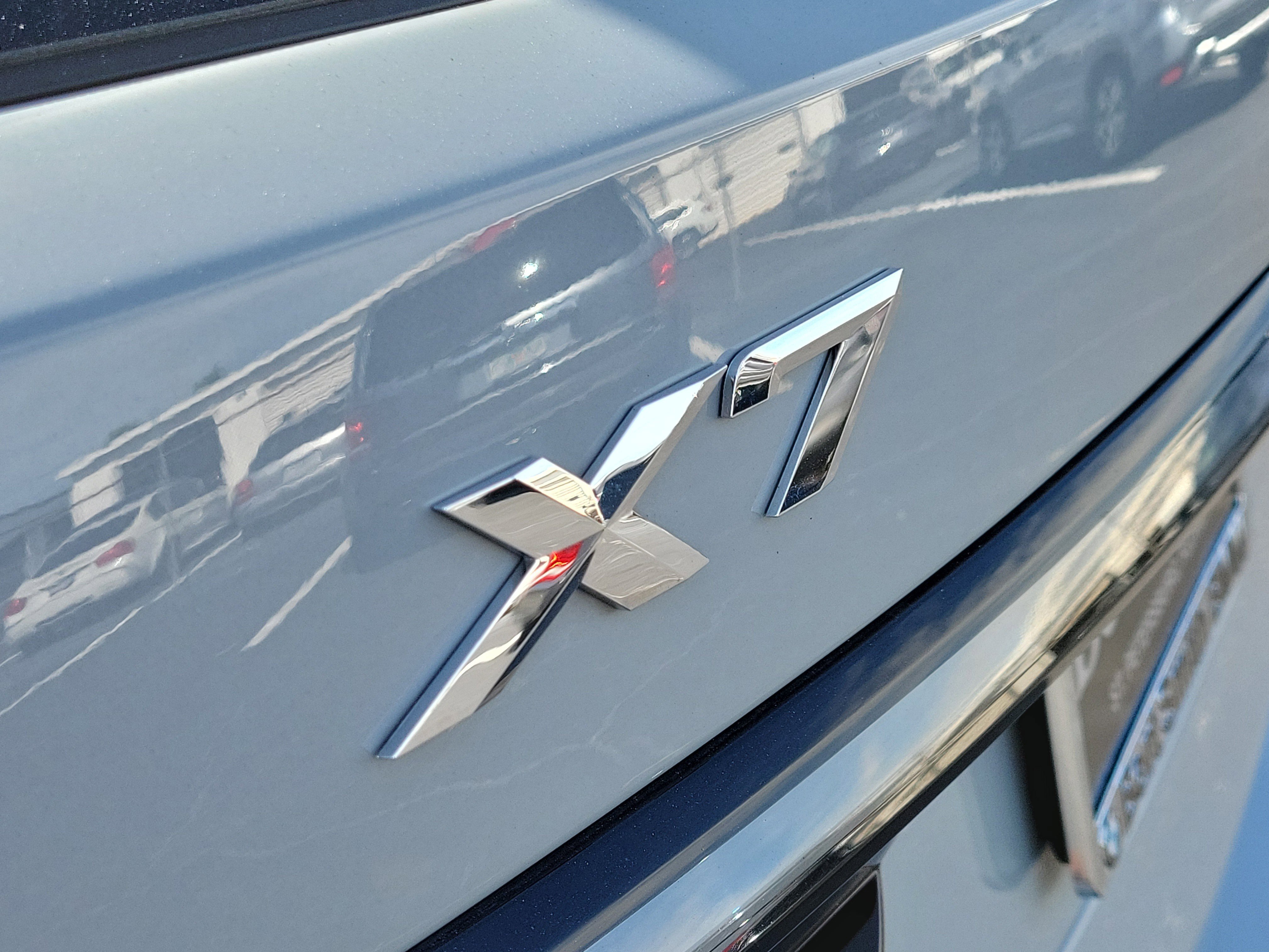 Used 2026 BMW X7 xDrive40i AWD/4WD image 5