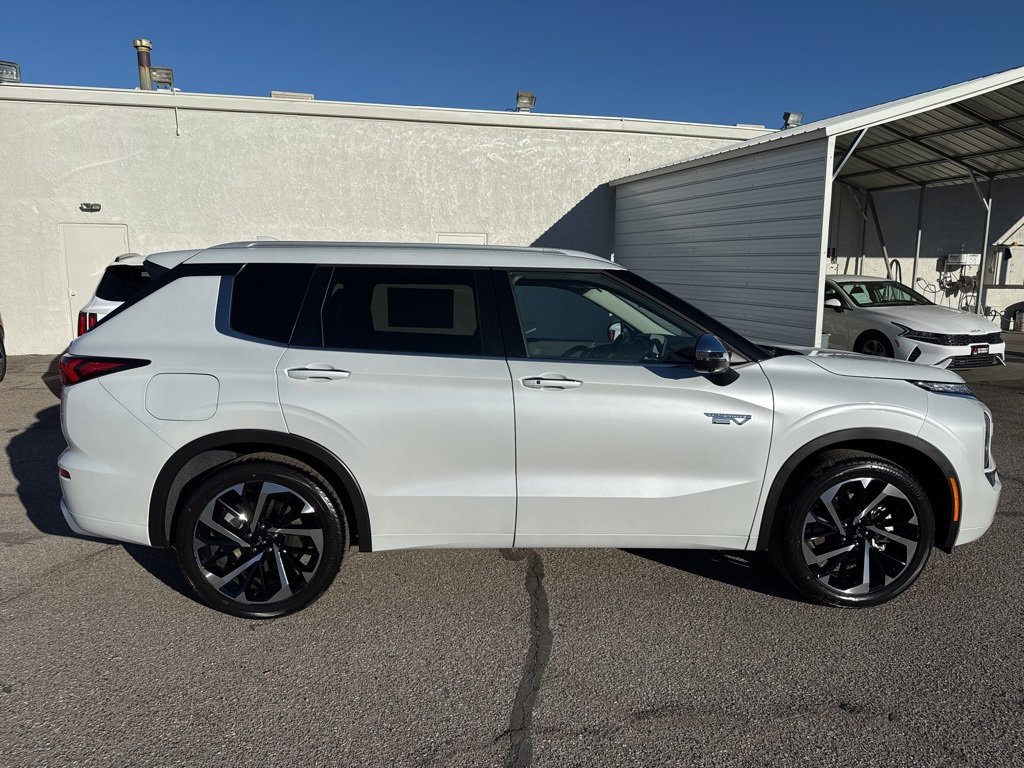 New 2025 Mitsubishi Outlander SEL image 8