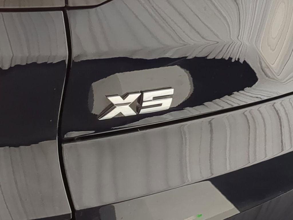 Used 2024 BMW X5 M60i AWD/4WD image 16