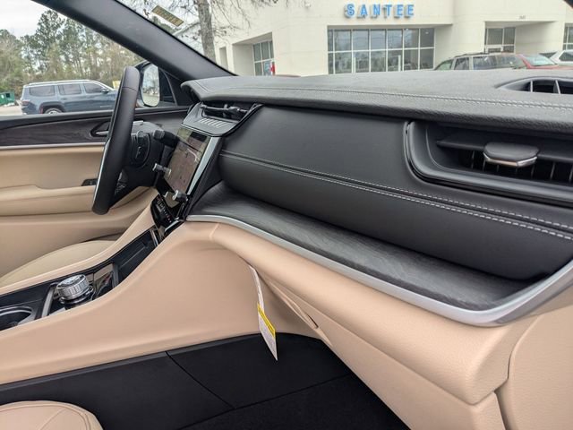 New 2026 Jeep Grand Cherokee Limited w/ Limited Altitude Package RWD image 37