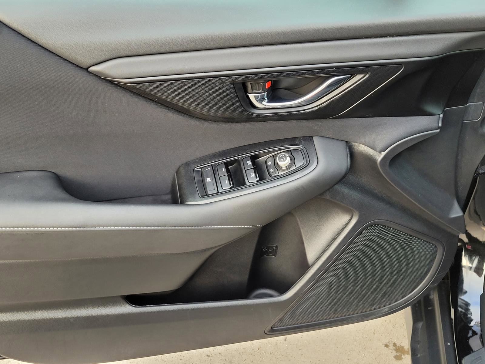 Certified 2025 Subaru Outback Premium image 4