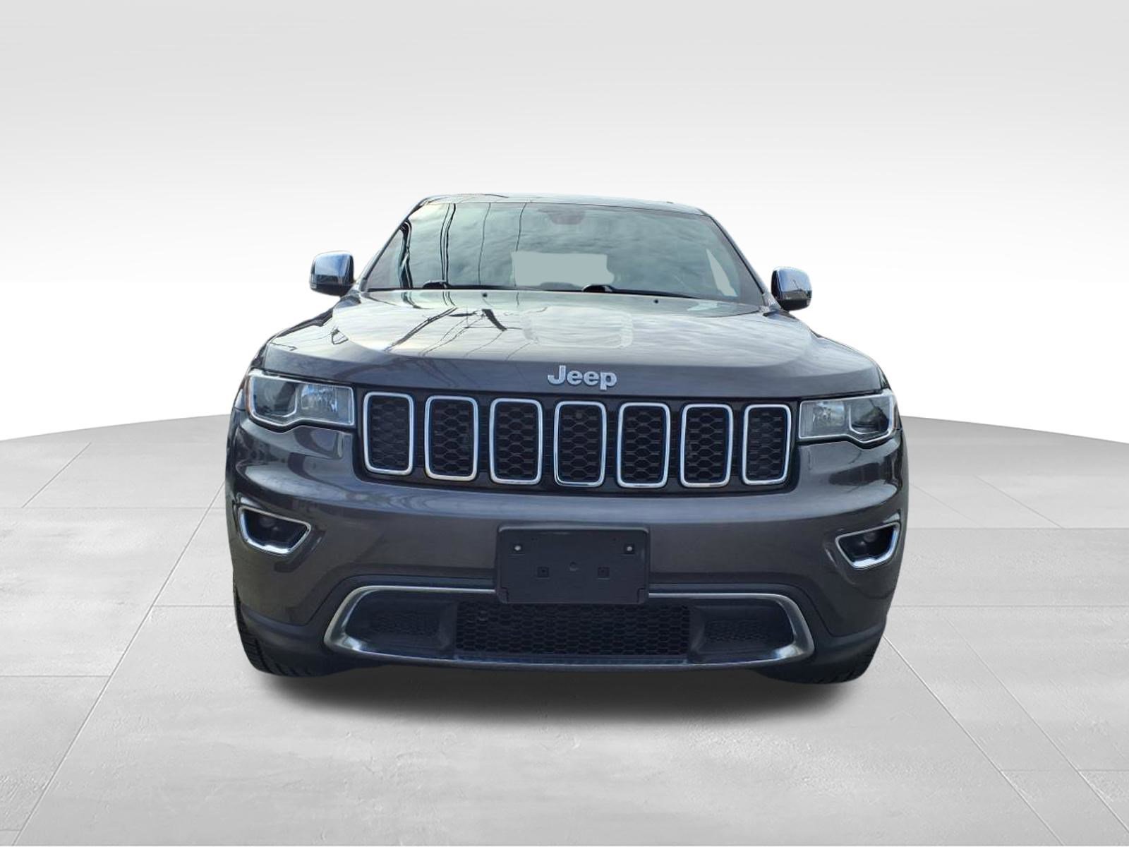 Used 2020 Jeep Grand Cherokee Limited image 2