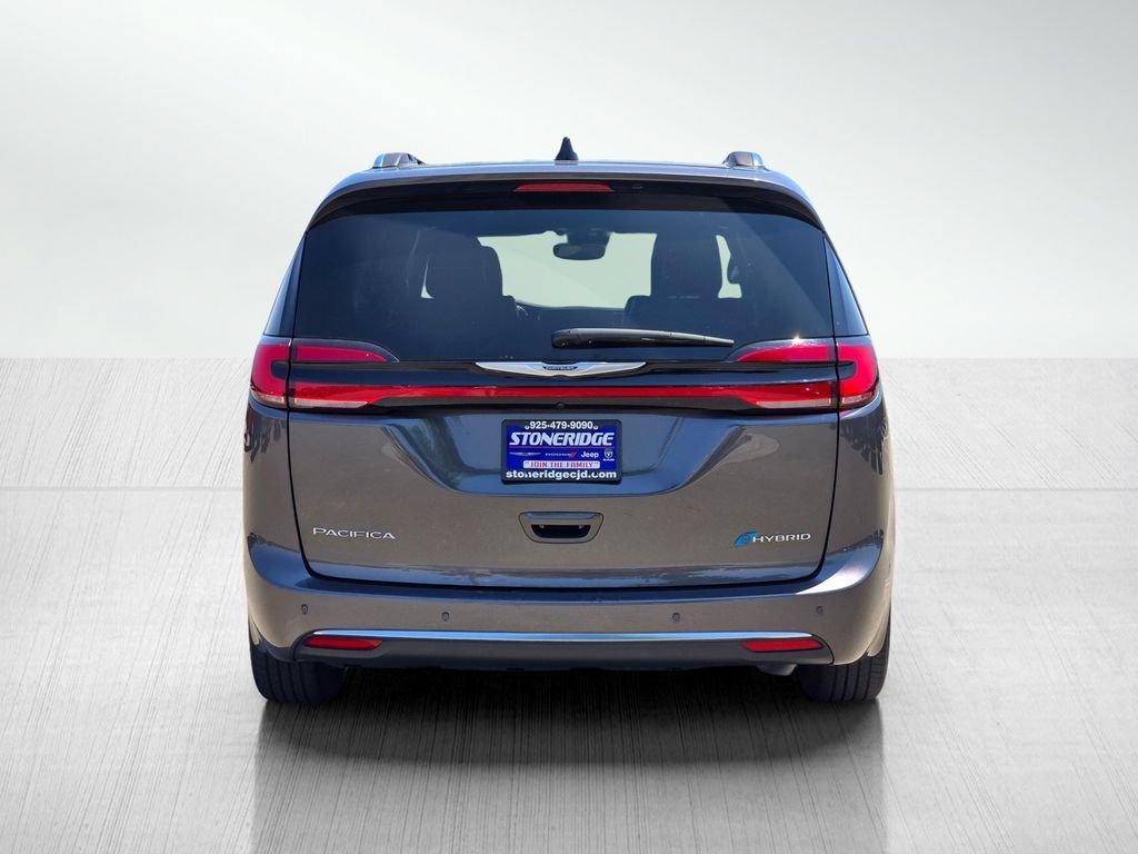 Used 2023 Chrysler Pacifica Pinnacle FWD image 5