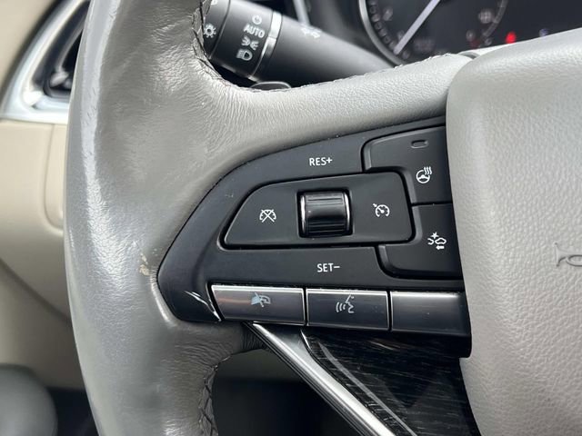 Used 2022 Cadillac XT6 Premium Luxury w/ LPO, Floor Liner Package AWD/4WD image 25