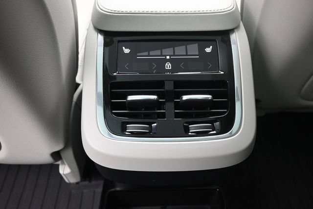 Certified 2023 Volvo XC90 B6 Ultimate w/ Protection Package Premier AWD/4WD image 25