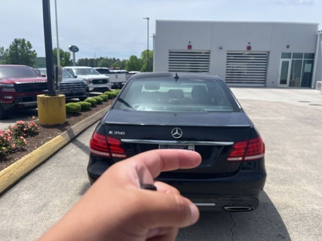 Used 2014 Mercedes-Benz E 350 Sedan image 3
