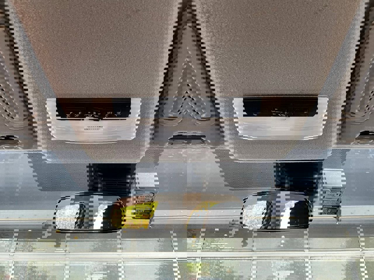 Used 2025 Nissan Versa SV image 15