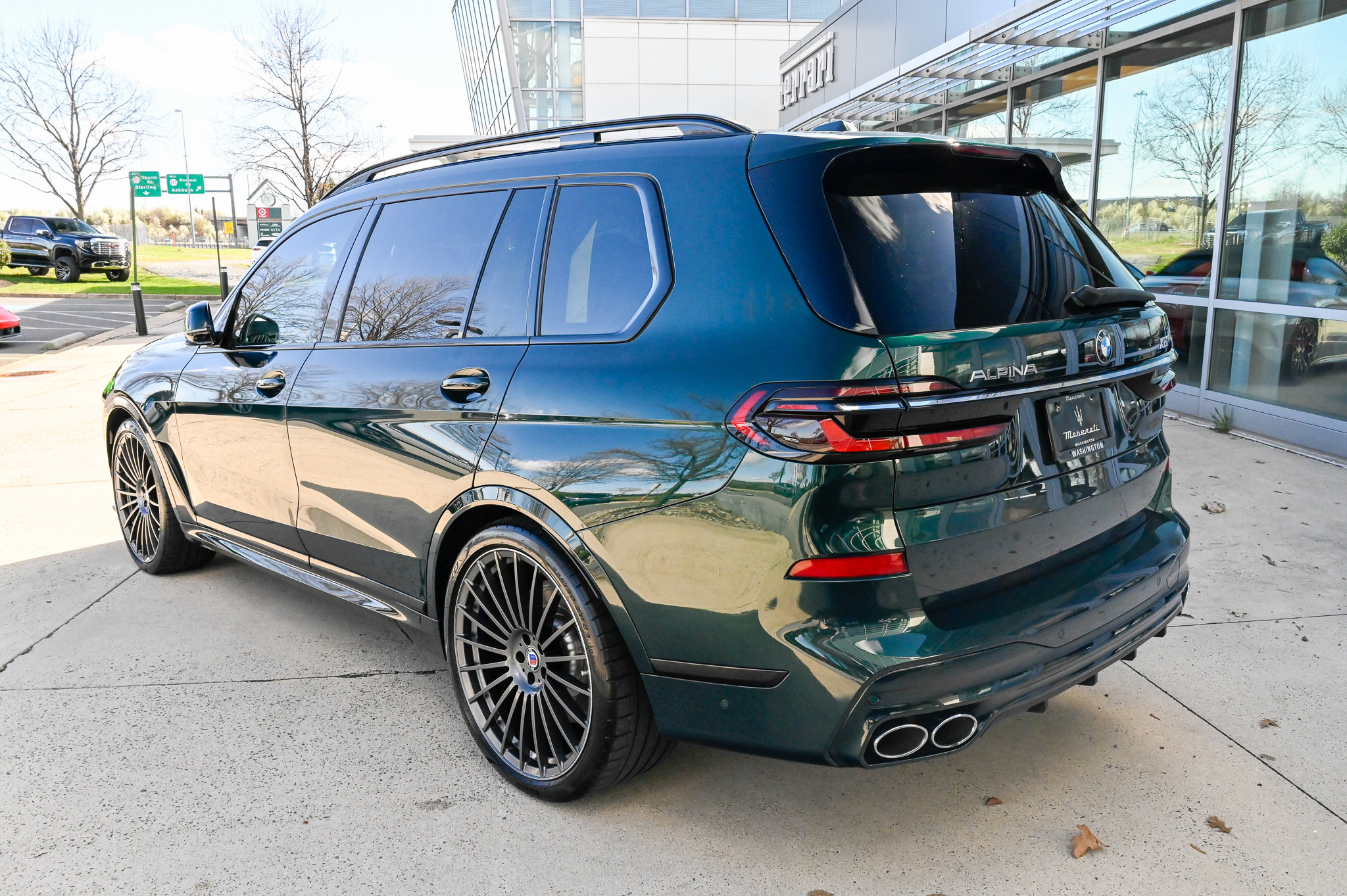 Used 2024 BMW ALPINA XB7 image 7