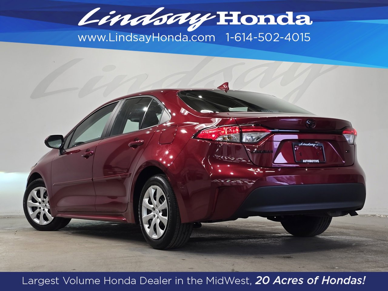 Used 2023 Toyota Corolla LE image 4