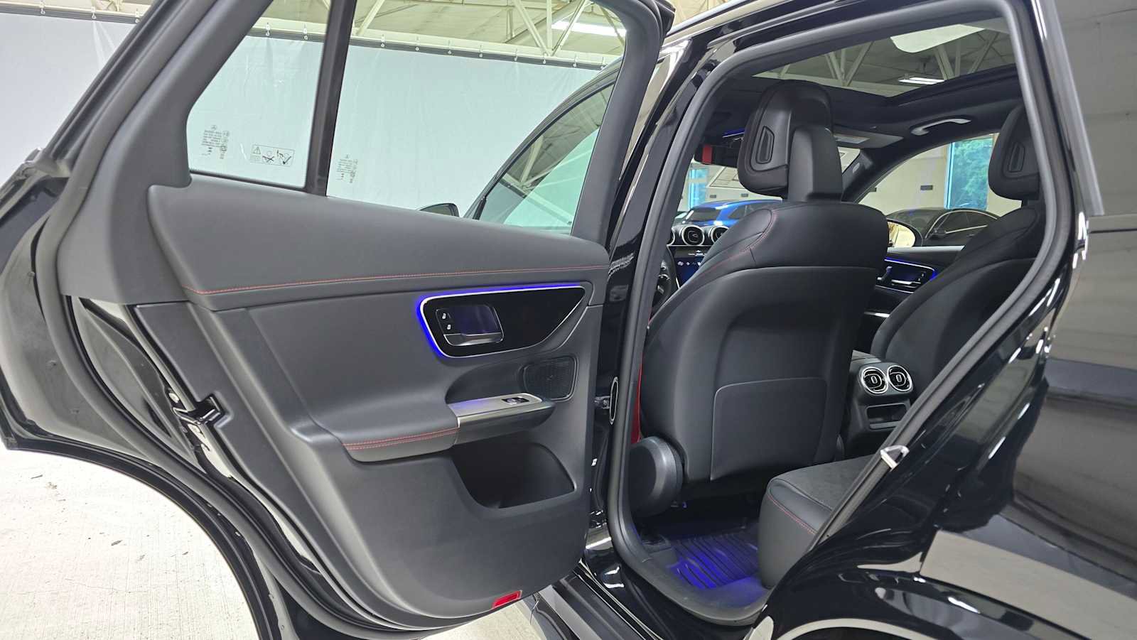 New 2026 Mercedes-Benz GLC 43 AMG 4MATIC image 19