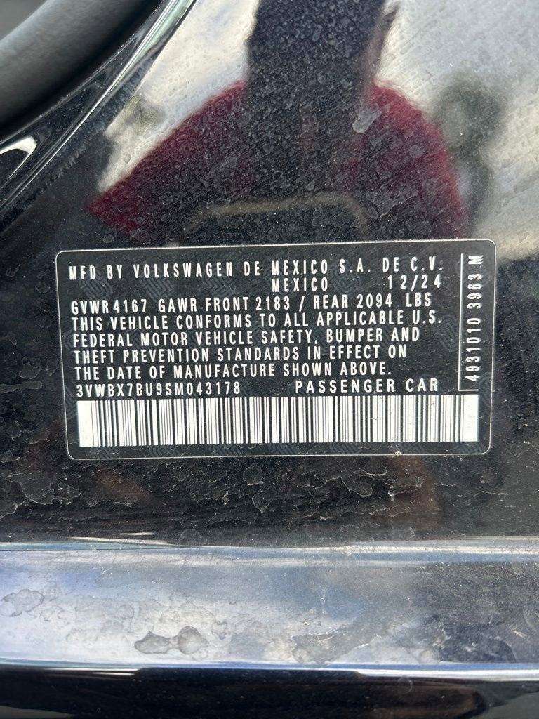 Used 2025 Volkswagen Jetta Sport image 3