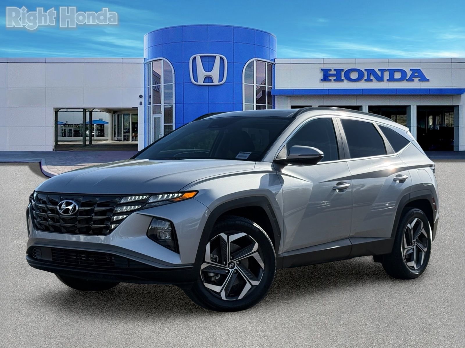 Used 2023 Hyundai Tucson SEL w/ Cargo Package AWD/4WD image 2