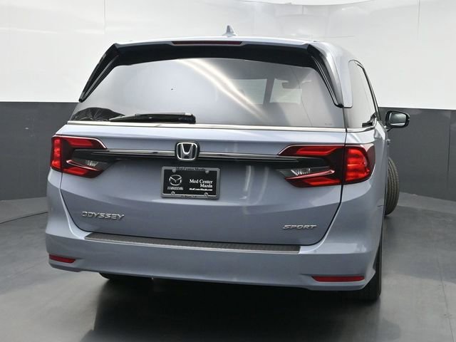 Used 2023 Honda Odyssey Sport image 3