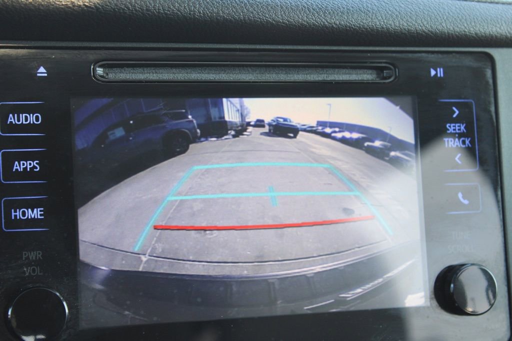 Used 2015 Toyota Sienna XLE image 44