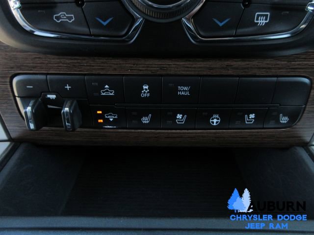 Used 2016 RAM 1500 Laramie w/ Convenience Group image 19