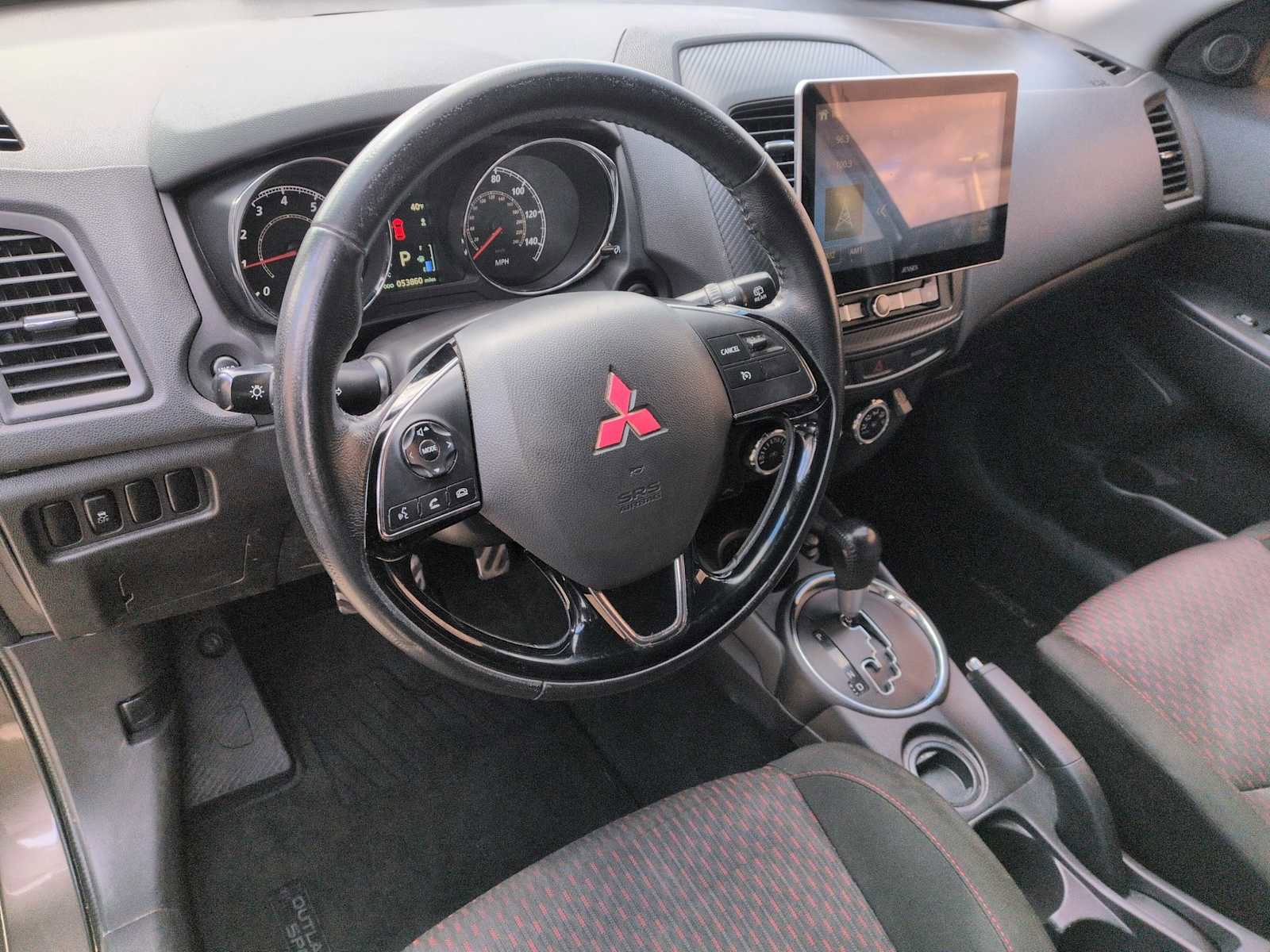 Used 2017 Mitsubishi Outlander Sport SE image 2