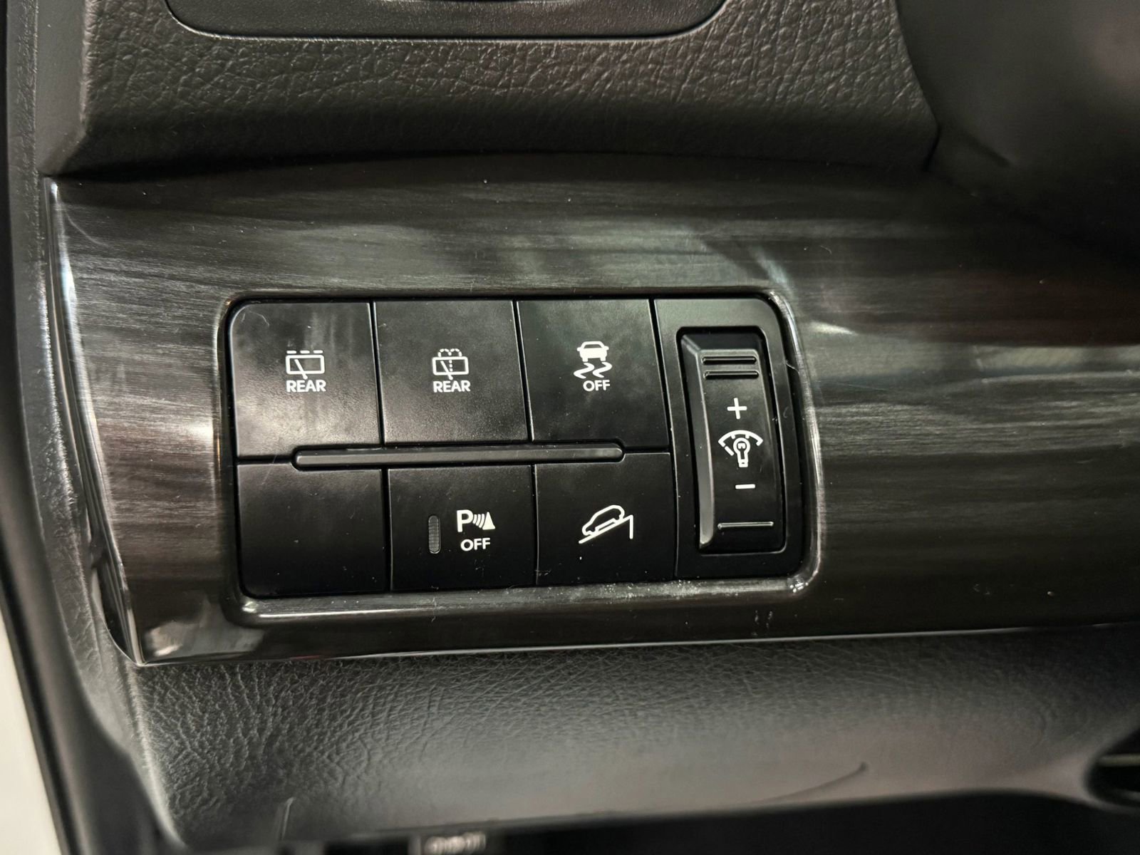 Used 2012 Kia Sorento SX w/ SX Premium Pkg image 27