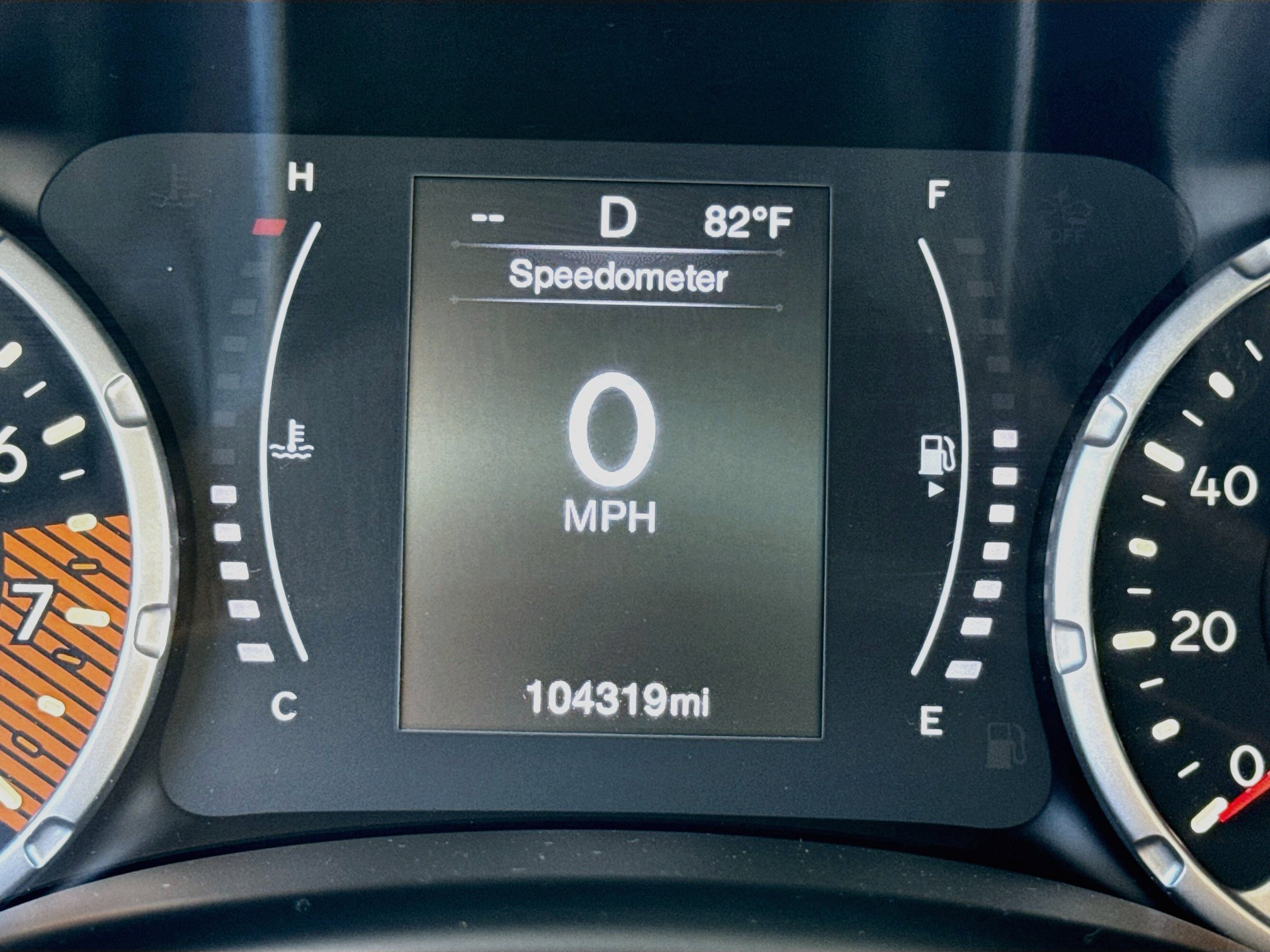 Used 2020 Jeep Renegade Latitude w/ Cold Weather Group AWD/4WD image 13