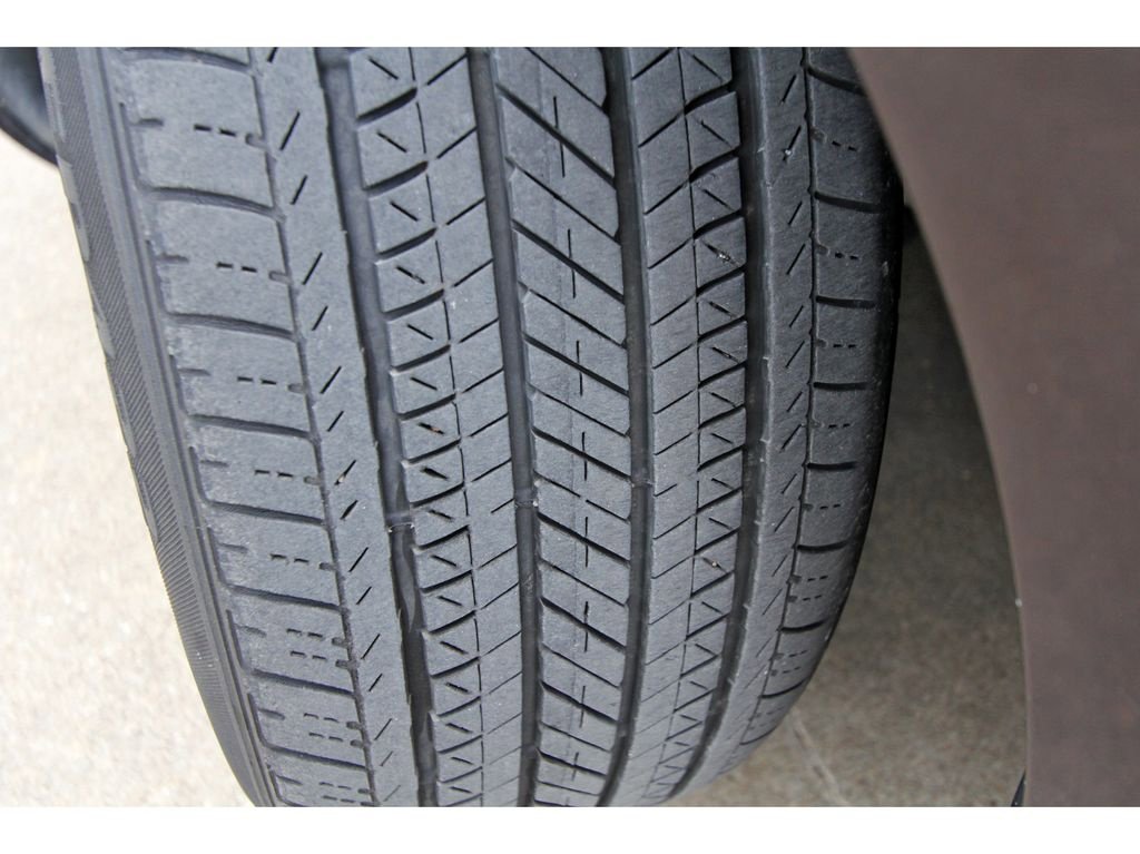 Used 2010 Nissan 370Z Touring image 21