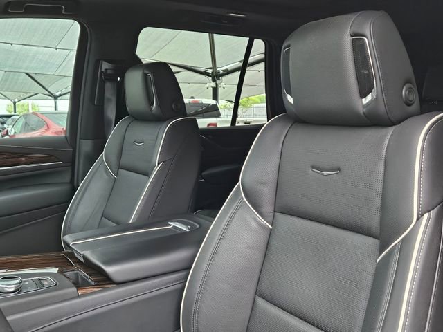 Certified 2024 Cadillac Escalade Premium Luxury image 10