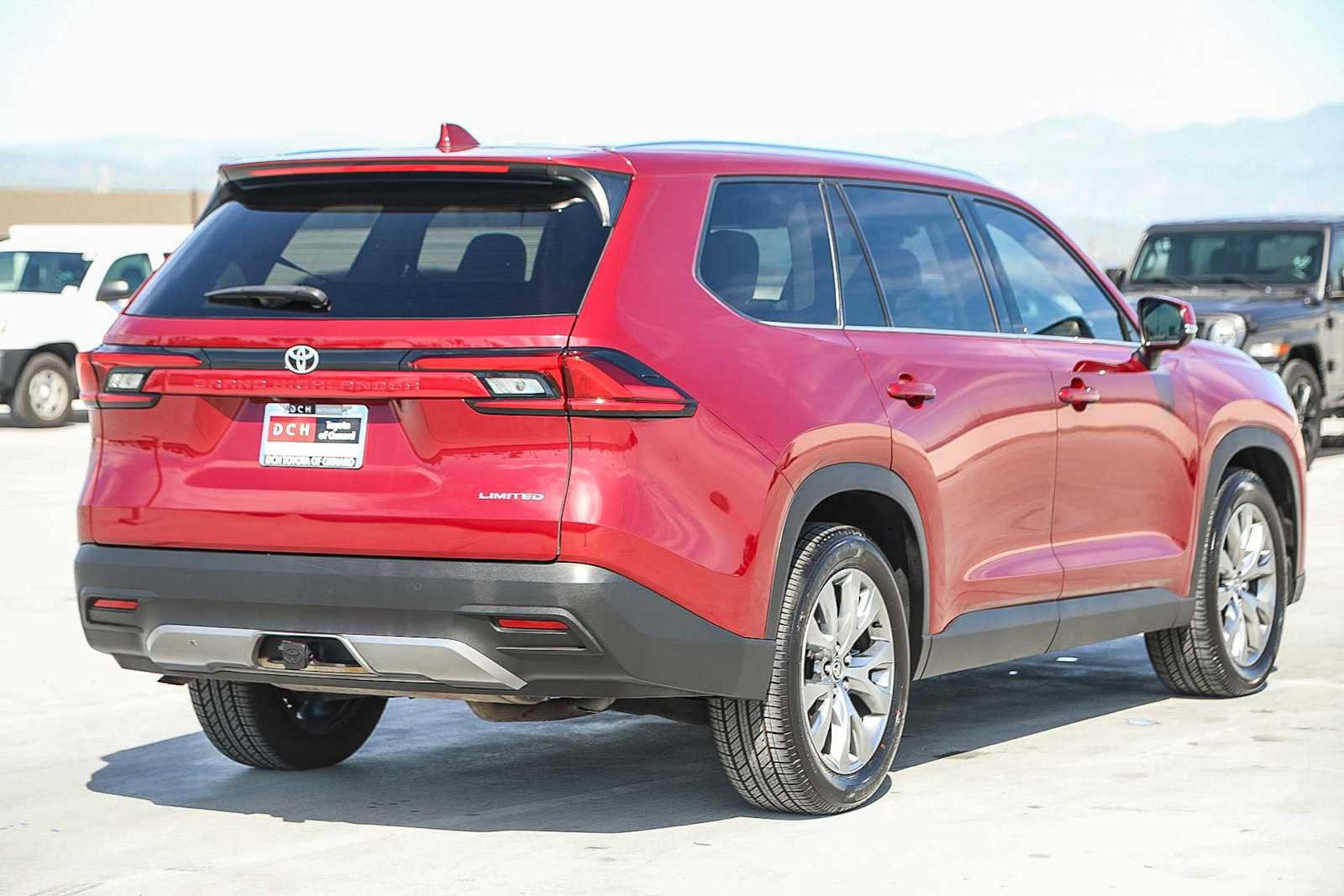 Used 2024 Toyota Grand Highlander Limited image 5