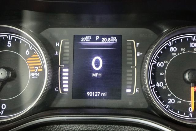 Used 2019 Jeep Cherokee Latitude Plus AWD/4WD image 43