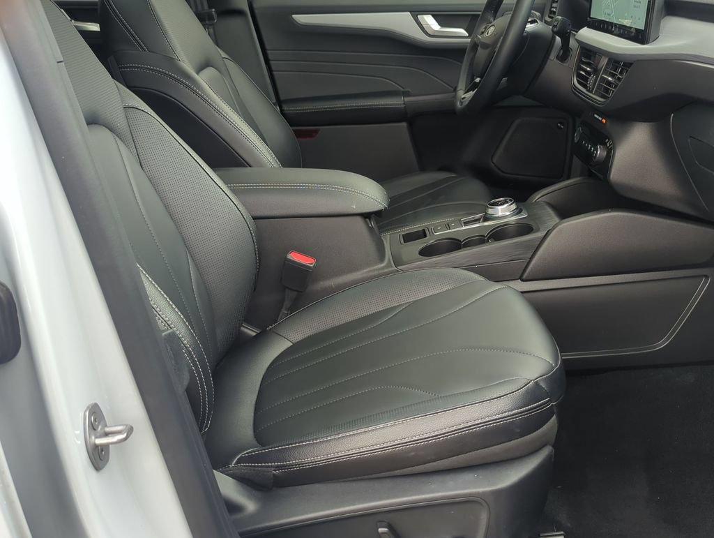 Used 2025 Ford Escape SE w/ PHEV Premium Package FWD image 27