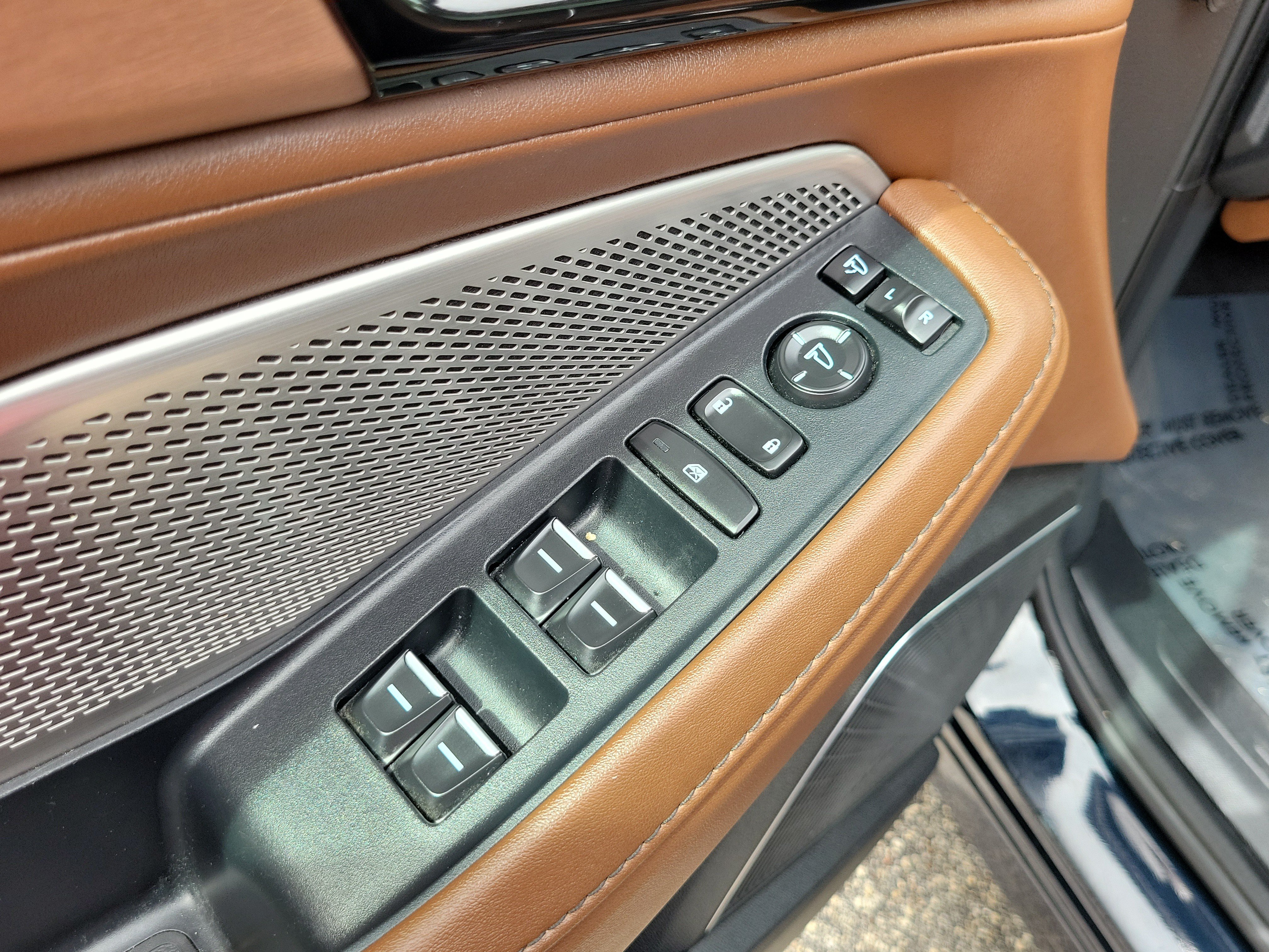 Used 2023 Acura MDX w/ Technology Package FWD image 26