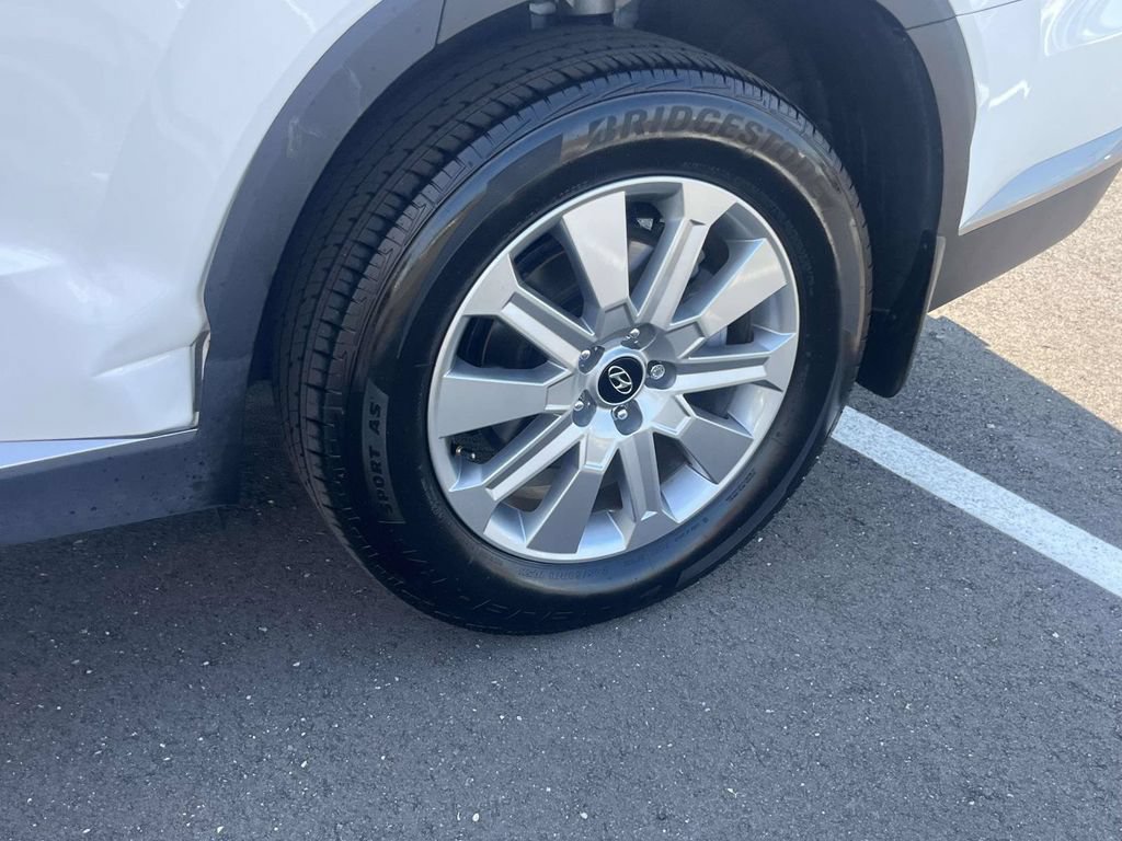 Certified 2025 Hyundai Palisade SEL FWD image 8